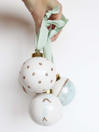painted-ornaments-hand-7.jpg