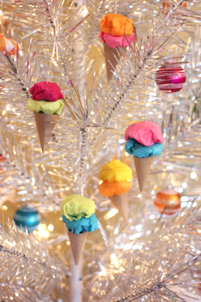 paper-ice-cream-cone-ornaments.png